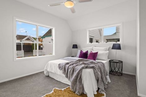 Photo of property in 6/1 Woodbridge Lane, Milford, Auckland, 0620