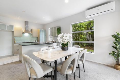 Photo of property in 5/40 Scarlet Oak Drive, Schnapper Rock, Auckland, 0632