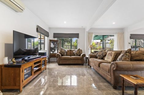 Photo of property in 2/9 Barcroft Place, Clendon Park, Auckland, 2103