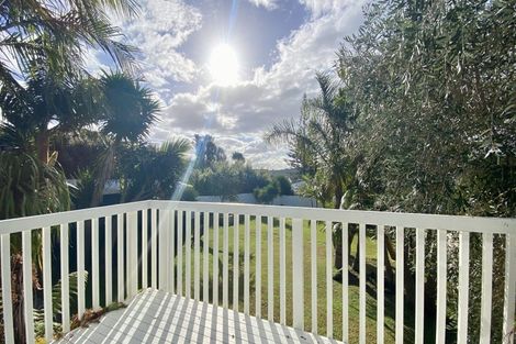 Photo of property in 12 Utting Street, Birkdale, Auckland, 0626