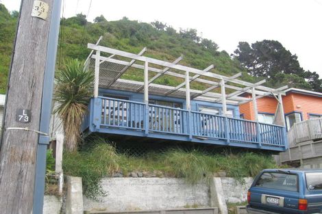 Photo of property in 282 Queens Drive, Lyall Bay, Wellington, 6022