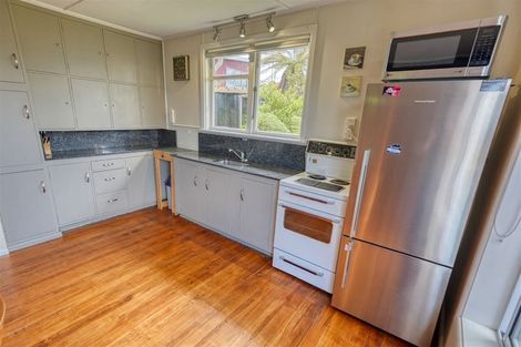 Photo of property in 42 Koe Street, Moana, 7872