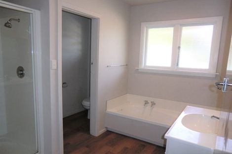 Photo of property in 4 Wentworth Street, Ilam, Christchurch, 8041