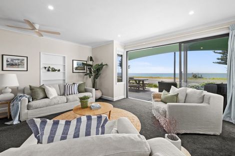 Photo of property in 77 The Esplanade, Westshore, Napier, 4110