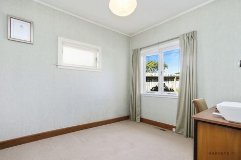 Photo of property in 30 Pleasant Road, Glen Eden, Auckland, 0602