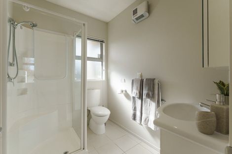 Photo of property in 2/12 Mounter Avenue, Northwood, Christchurch, 8051