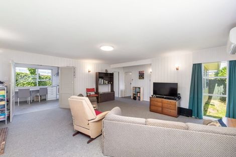 Photo of property in 78 Stewart Drive, Newlands, Wellington, 6037