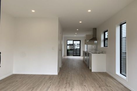 Photo of property in 24 Rauemi Way, Te Atatu South, Auckland, 0610