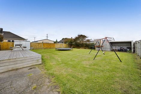 Photo of property in 18 Whitcombe Road, Opunake, 4616