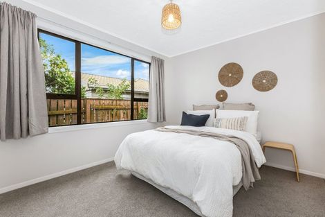 Photo of property in 25 Lincoln Avenue, Tawa, Wellington, 5028