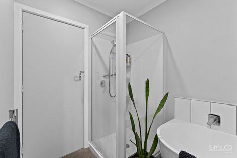 Photo of property in 8 Omori Place, Castlecliff, Whanganui, 4501