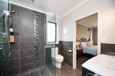 Photo of property in 18 Oak Crescent, Ashhurst, 4810