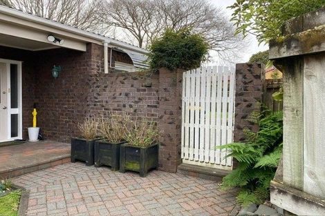 Photo of property in 4 Nassau Court, Half Moon Bay, Auckland, 2012