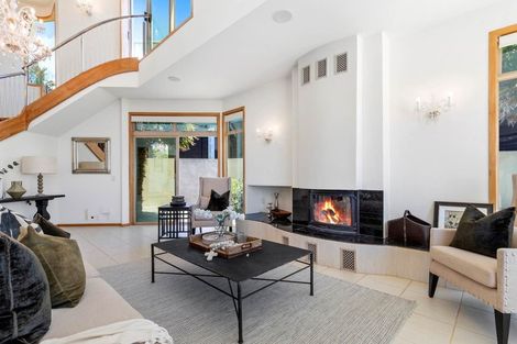 Photo of property in 5 Gilberd Place, Torbay, Auckland, 0630