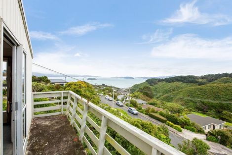 Photo of property in 26 Titiro Moana Road, Korokoro, Lower Hutt, 5012