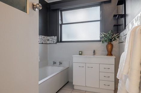 Photo of property in 36 Keeling Street, West End, Palmerston North, 4412