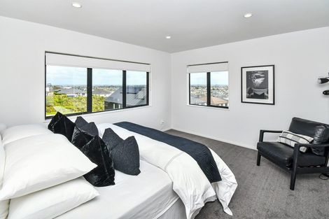 Photo of property in 23 Nola Dawn Avenue, Papakura, 2110