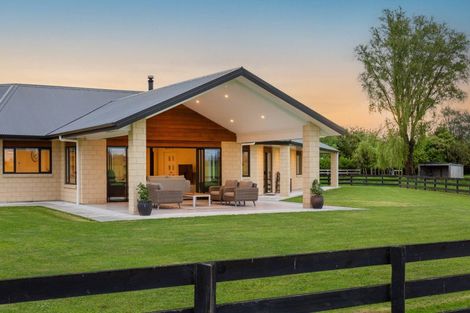 Photo of property in 2/53 Jellicoe Street, Greytown, 5712