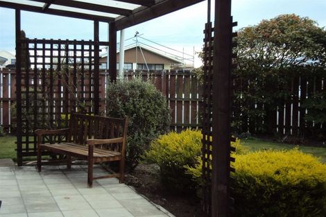 Photo of property in 122 Effingham Street, North New Brighton, Christchurch, 8083