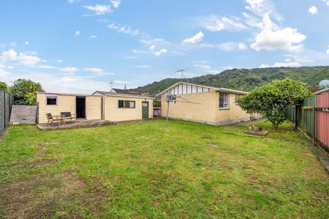 Photo of property in 77 Pasadena Crescent, Totara Park, Upper Hutt, 5018