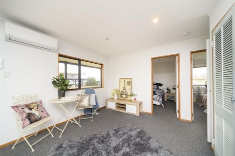 Photo of property in 6 Purnell Place, Marton, 4710