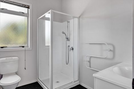 Photo of property in 2/2 Hori Street, Vogeltown, New Plymouth, 4310