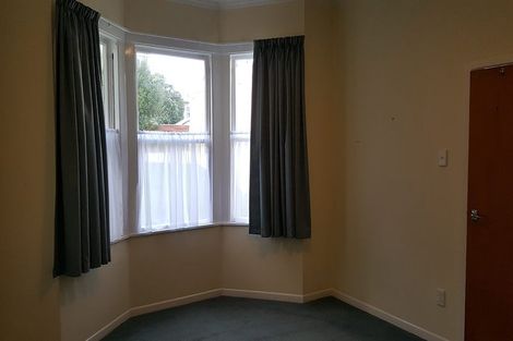 Photo of property in 28 Overtoun Terrace, Hataitai, Wellington, 6021