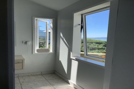 Photo of property in 51 Harbour View Road, Northland, Wellington, 6012