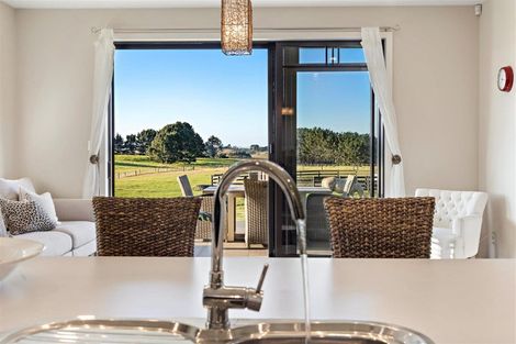 Photo of property in 135b Hutchinson Road, Helensville, 0875