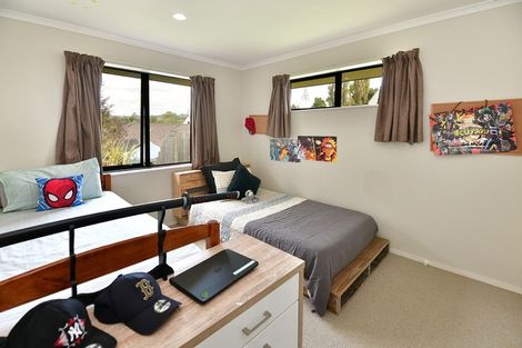 Photo of property in 27 Amberly Rise, Helensville, 0800