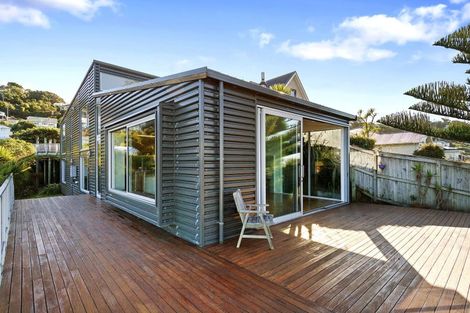 Photo of property in 13 Bella Vista, Melrose, Wellington, 6023