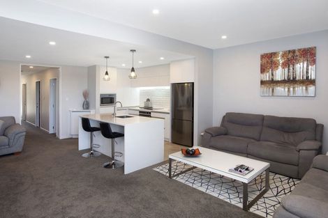 Photo of property in 16 Glen Rosa Lane, Broomfield, Christchurch, 8042