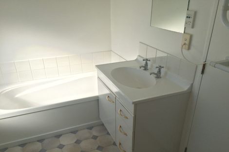 Photo of property in 2/209 Worcester Street, Christchurch Central, Christchurch, 8011