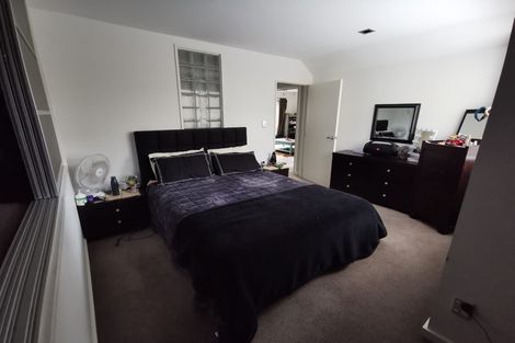 Photo of property in 17 Mansion Court, West Harbour, Auckland, 0618