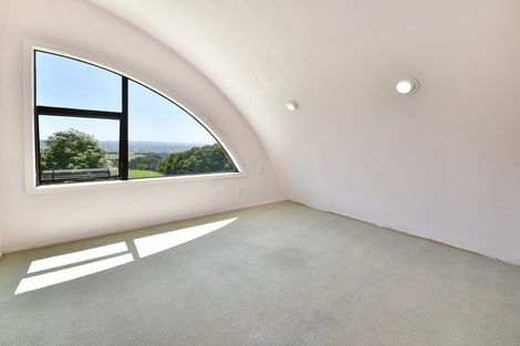 Photo of property in 379 Kiwitahi Road, Helensville, 0875