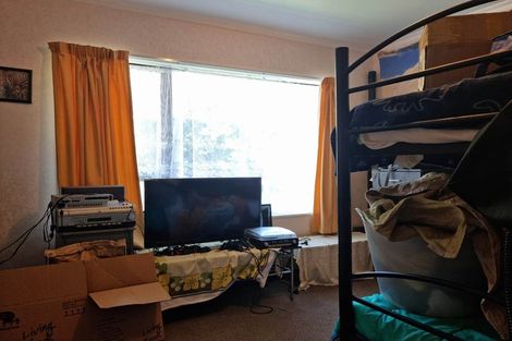 Photo of property in 2/2 Broadway, Waitara, 4320
