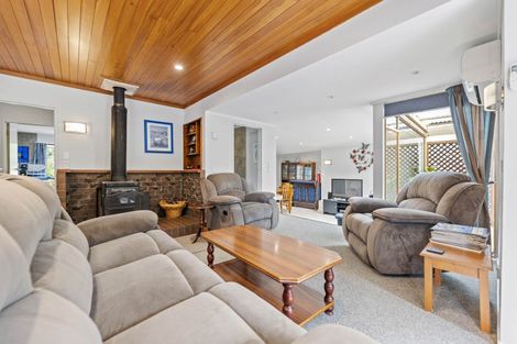 Photo of property in 743 Acacia Bay Road, Acacia Bay, Taupo, 3330