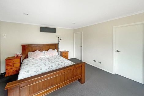 Photo of property in 16 Piwakawaka Court, Rototuna North, Hamilton, 3210