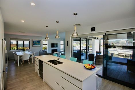 Photo of property in 81 Leeward Drive, Whitianga, 3510