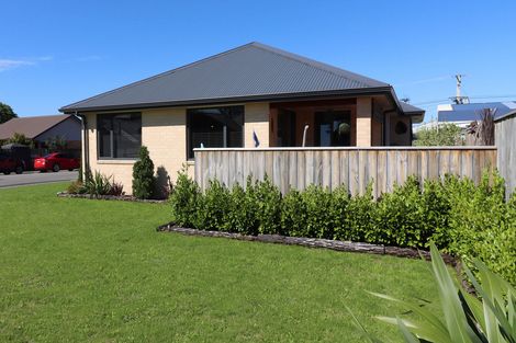 Photo of property in 3 Hereford Drive, Carterton, 5713