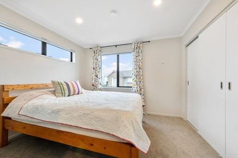 Photo of property in 10 Peihana Road, Hobsonville, Auckland, 0616