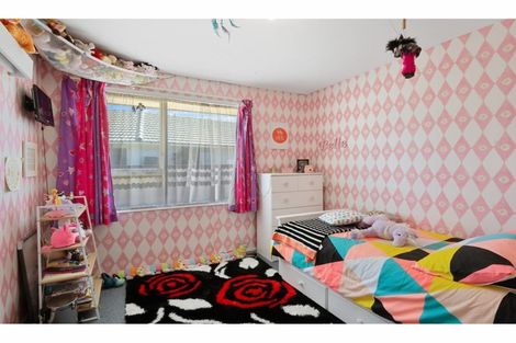 Photo of property in 68 Oakhampton Street, Hornby, Christchurch, 8042