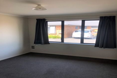 Photo of property in 102u7 Old Farm Road, Hamilton East, Hamilton, 3216