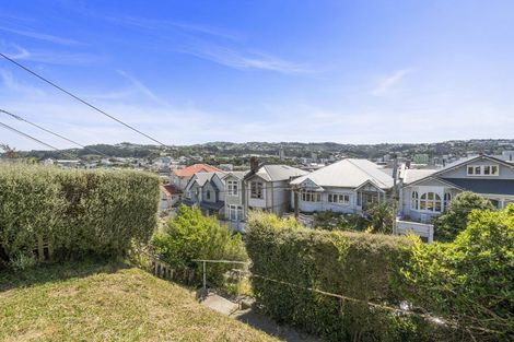 Photo of property in 81 Brougham Street, Mount Victoria, Wellington, 6011