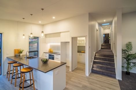 Photo of property in 92 Kotare Street, Waikanae, 5036