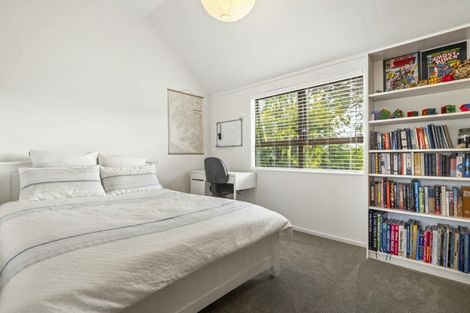 Photo of property in 2/3 Eversleigh Road, Belmont, Auckland, 0622