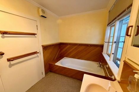 Photo of property in 266 Gladstone Road North, Mosgiel, 9092