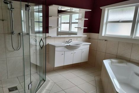 Photo of property in 12 William Street, Mangere East, Auckland, 2024