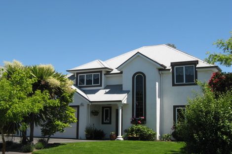Photo of property in 22 Hatfield Place, Avonhead, Christchurch, 8042