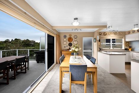 Photo of property in 17 Nevada Drive, Merrilands, New Plymouth, 4312